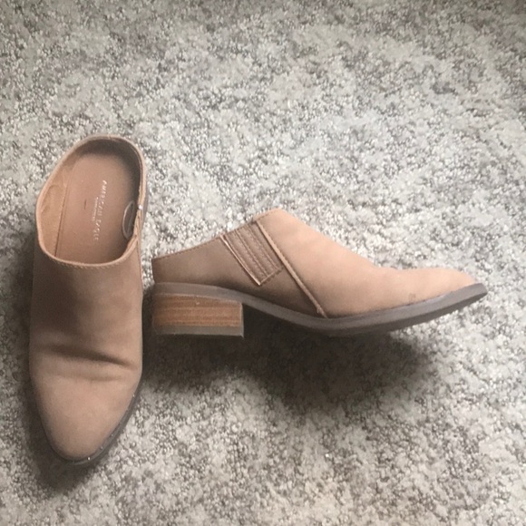 american eagle mules